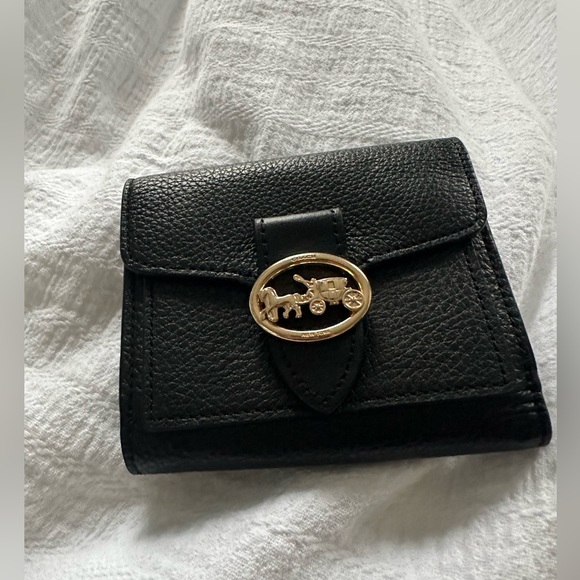 Coach Handbags - Coach Compact Wallet